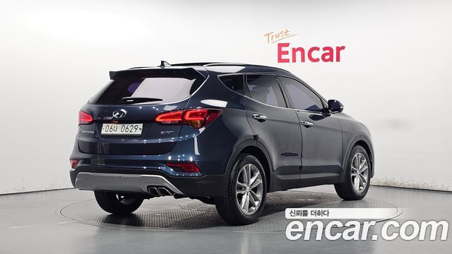 Hyundai Santafe 2016 — photo 2