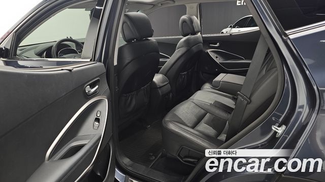 Hyundai Santafe 2016 — photo 18