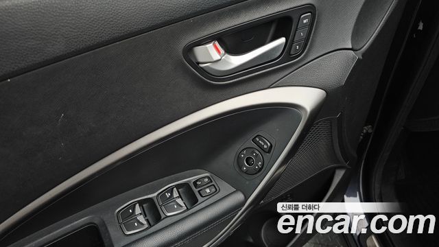 Hyundai Santafe 2016 — photo 22
