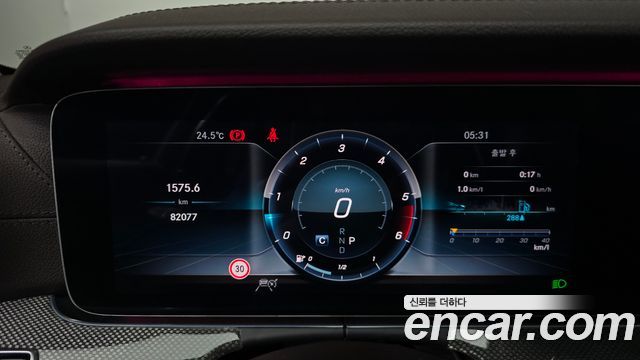 Mercedes-Benz CLS-Class 2019 — photo 11