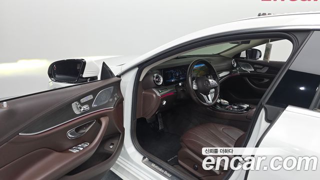 Mercedes-Benz CLS-Class 2019 — photo 13