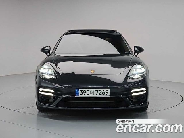 Porsche Panamera 2023 — photo 2