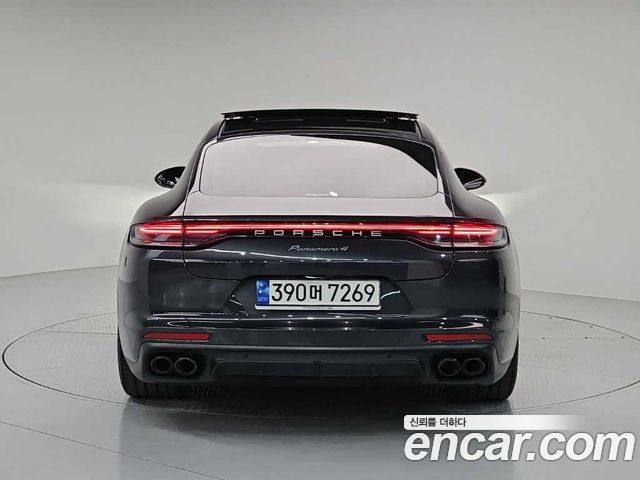 Porsche Panamera 2023 — photo 3