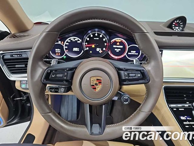 Porsche Panamera 2023 — photo 9