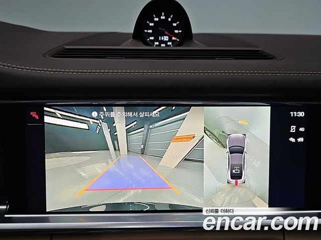 Porsche Panamera 2023 — photo 15