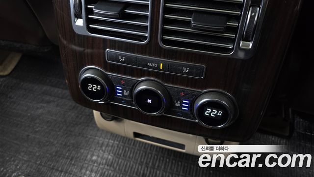 Land Rover Range Rover 2014 — photo 17