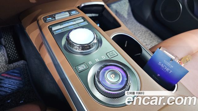 Genesis GV70 2024 — photo 12