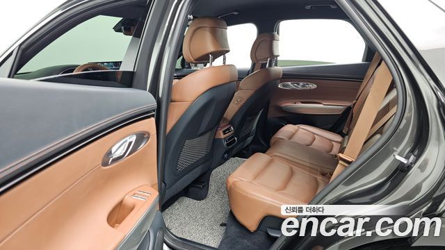 Genesis GV70 2024 — photo 18