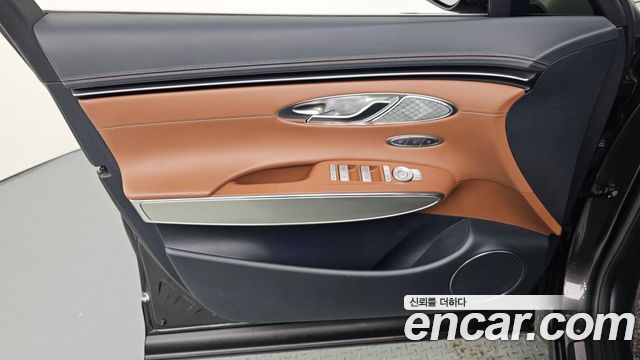 Genesis GV70 2024 — photo 14