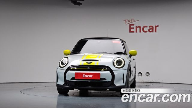 Mini Cooper 2022 — photo 3