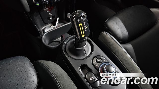 Mini Cooper 2022 — photo 12