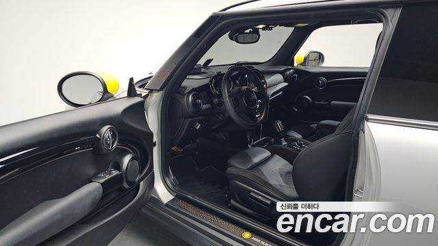 Mini Cooper 2022 — photo 13