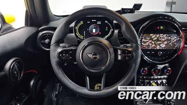 Mini Cooper 2022 — photo 19
