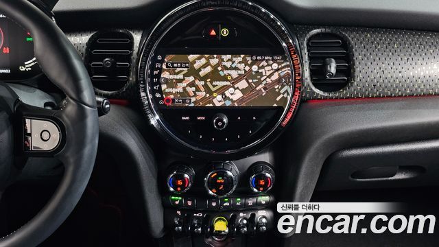Mini Cooper 2022 — photo 25