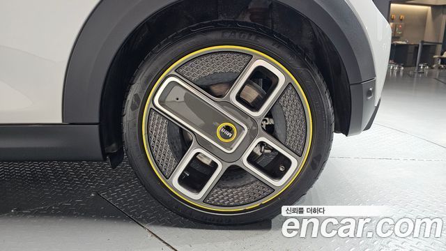 Mini Cooper 2022 — photo 7