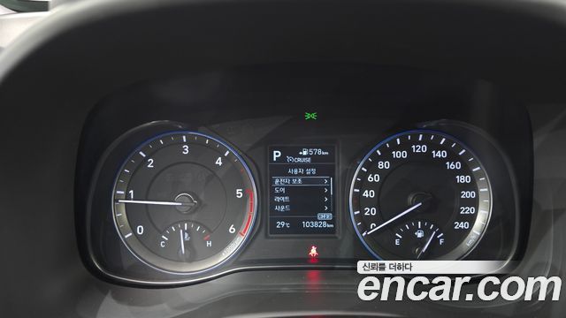 Hyundai Kona 2018 — photo 11