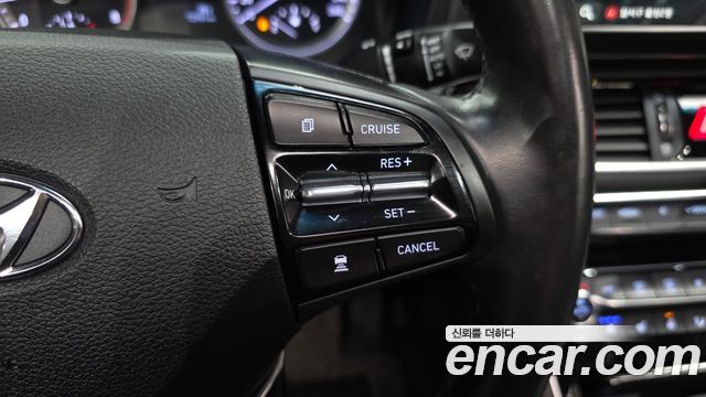 Hyundai Grandeur 2018 — photo 17