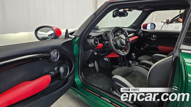 Mini Cooper 2021 — photo 13