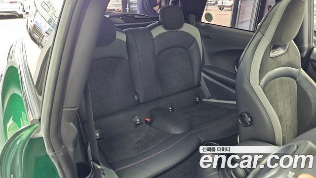 Mini Cooper 2021 — photo 17