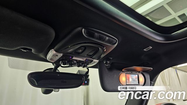 Mini Cooper 2021 — photo 26