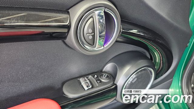 Mini Cooper 2021 — photo 29