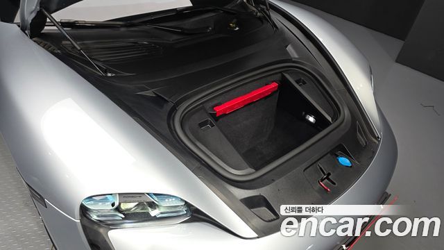 Porsche Taycan 2021 — photo 6