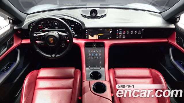 Porsche Taycan 2021 — photo 10