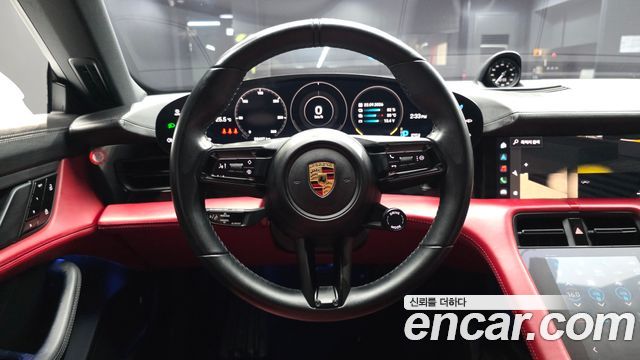Porsche Taycan 2021 — photo 19