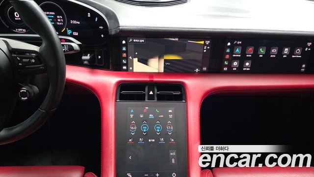 Porsche Taycan 2021 — photo 20