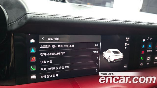 Porsche Taycan 2021 — photo 22
