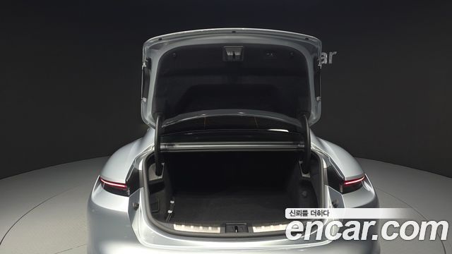 Porsche Taycan 2021 — photo 35