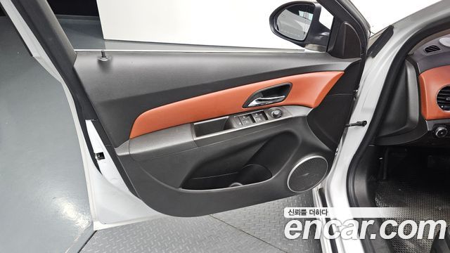 Chevrolet Korea Cruze 2011 — photo 14