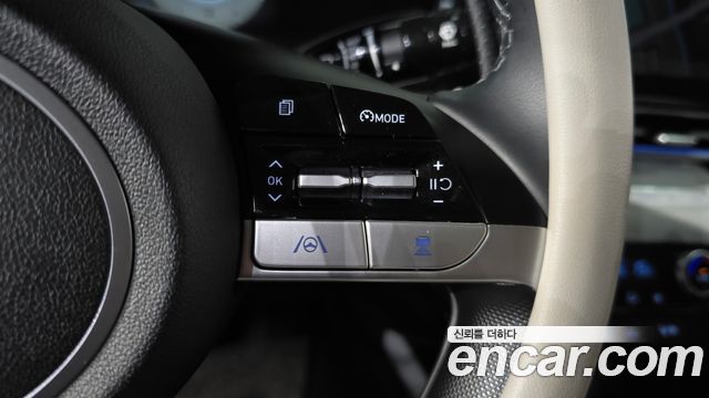 Hyundai AVANTE 2021 — photo 21