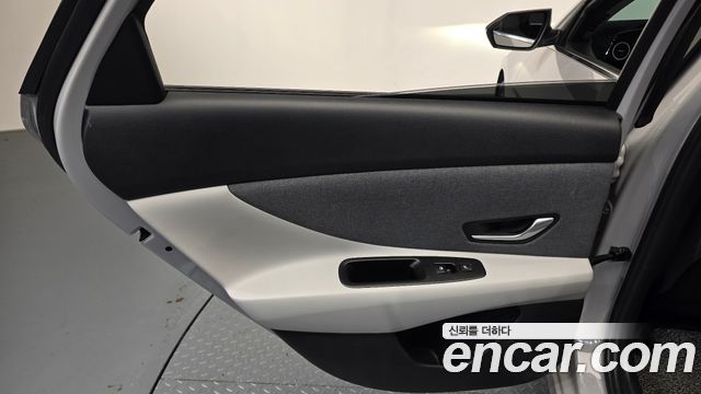 Hyundai AVANTE 2021 — photo 15