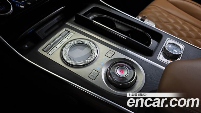 Genesis GV80 2020 — photo 12