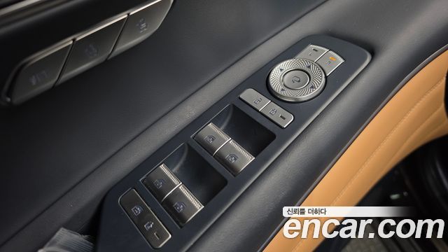 Genesis GV80 2020 — photo 45