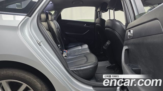 Hyundai Sonata 2017 — photo 12