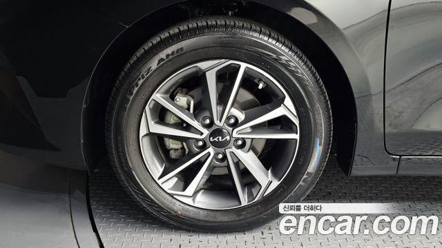 Kia K3 2022 — photo 5