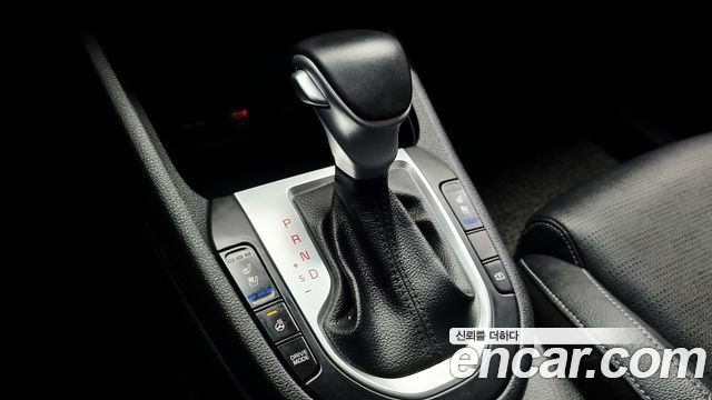 Kia K3 2022 — photo 12