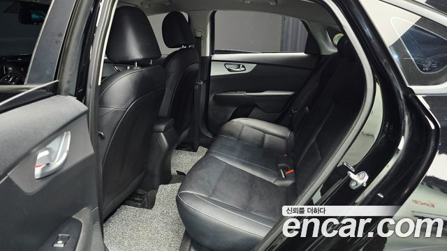 Kia K3 2022 — photo 17