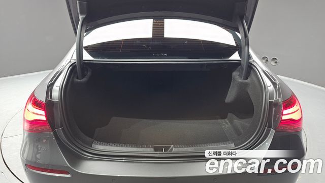 Mercedes-Benz A-Class 2025 — photo 20