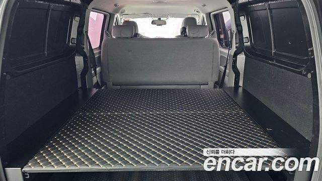 Hyundai Starex 2019 — photo 19