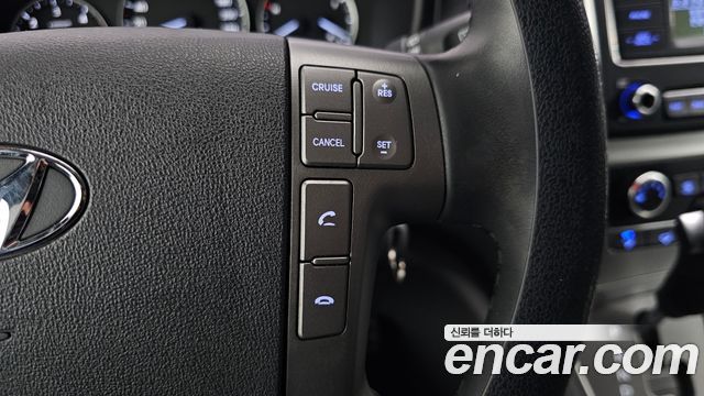 Hyundai Starex 2019 — photo 23