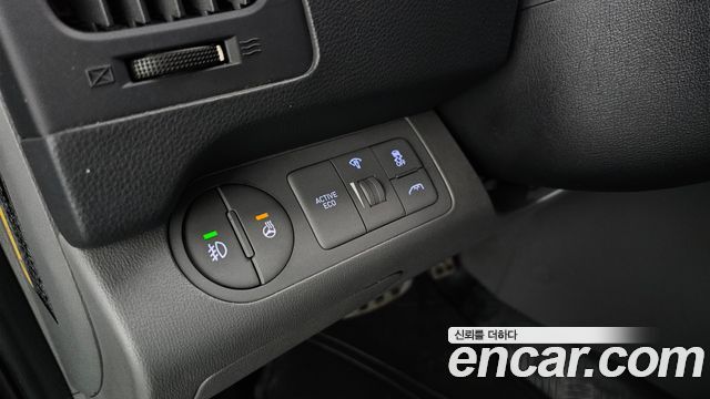 Hyundai Starex 2019 — photo 27