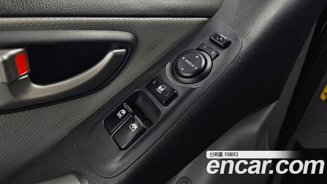Hyundai Starex 2019 — photo 28