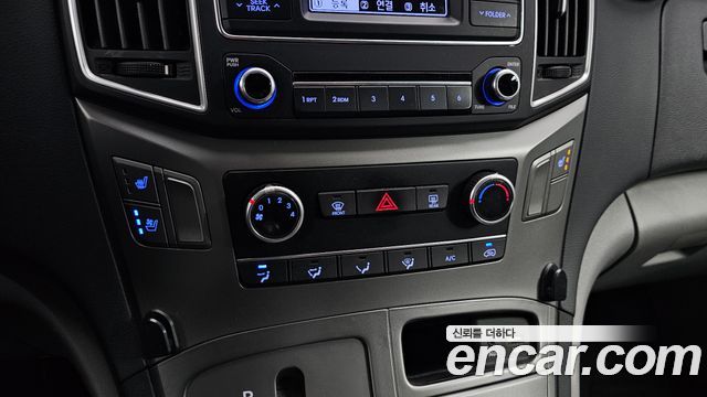 Hyundai Starex 2019 — photo 30
