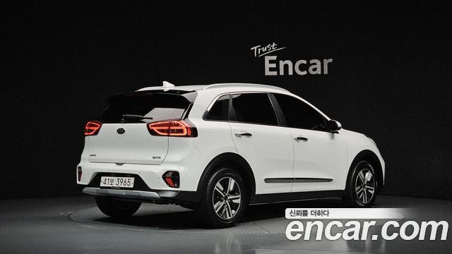 Kia Niro 2020 — photo 2