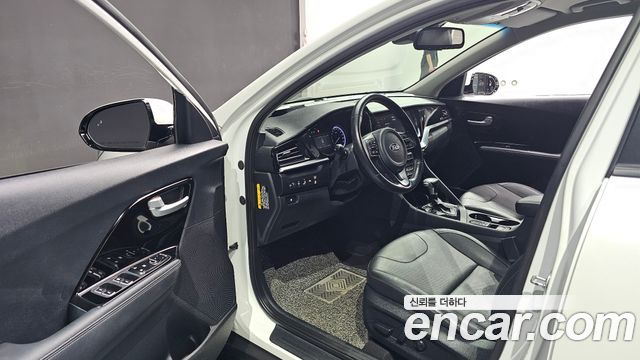 Kia Niro 2020 — photo 13
