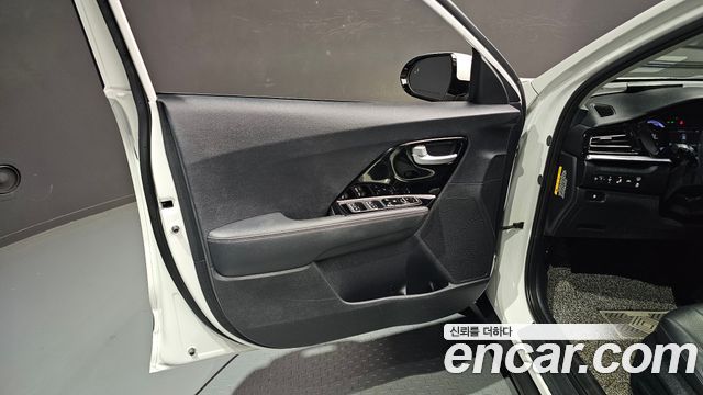 Kia Niro 2020 — photo 14