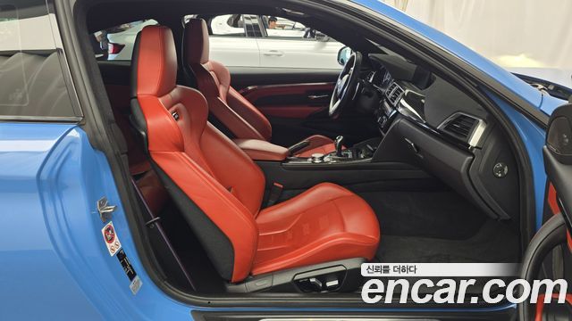 BMW M4 2018 — photo 11